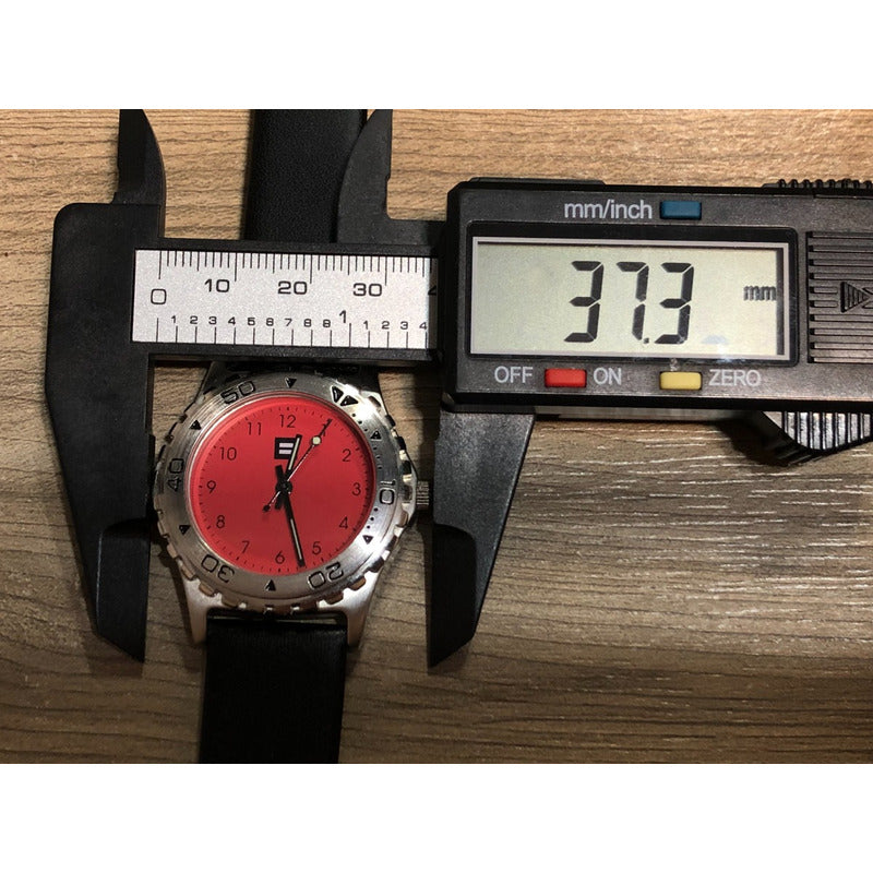 Reloj Tomax Usa Unisex 37mm Movimiento Japonés Inicios 2000