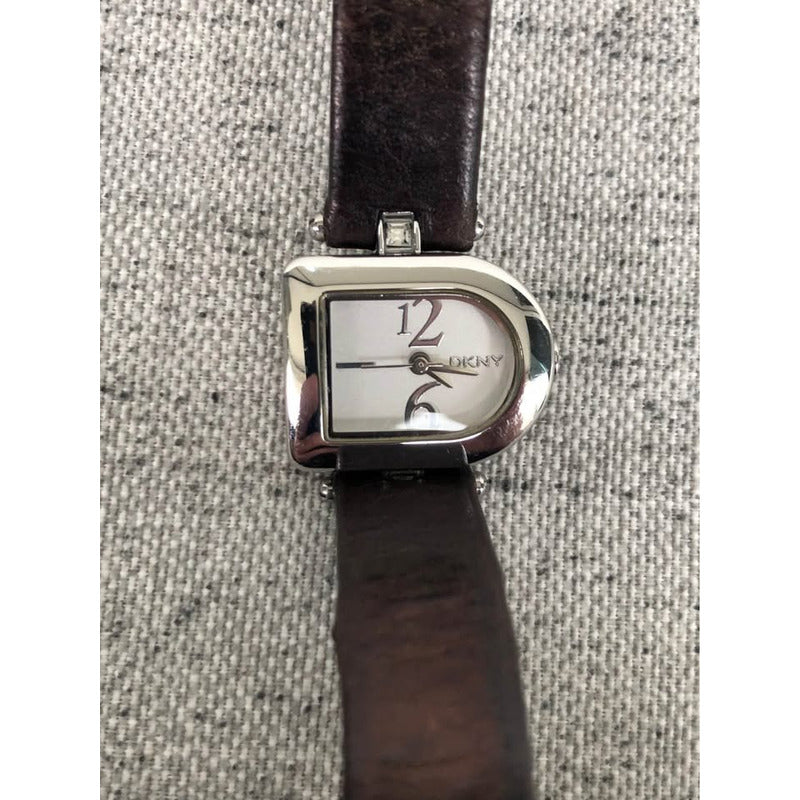 Reloj Dkny Ny4419 Mujer Caja Con Forma De Letra D
