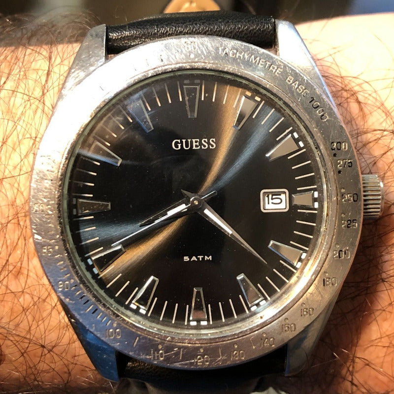 Reloj Guess Rayos Sol Negro Hombre 43mm Año 2012 Con Fecha.