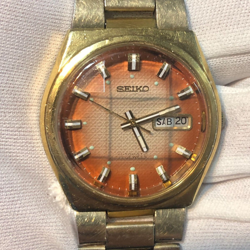 Seiko Automático Vintage 1977 Cristal Facetado Cara Cobre.