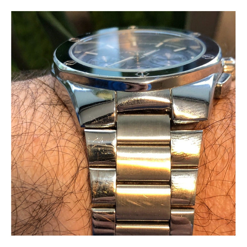 Reloj Vince Camuto Violeta Tornasol Caja Grande 44mm Hombre