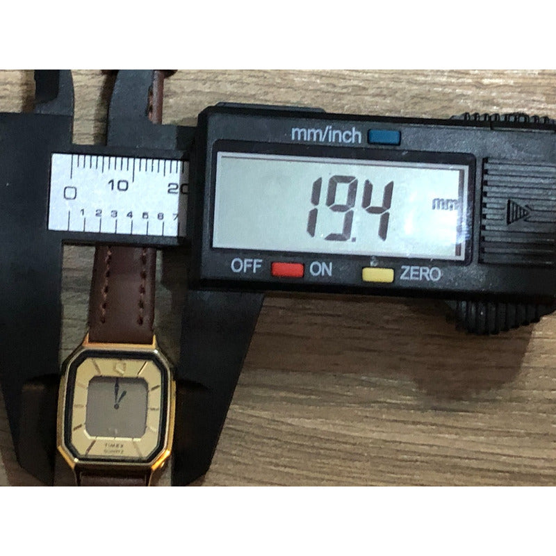 Reloj Timex Q Vintage Digital Mujer 70´s Funcionando 19mm
