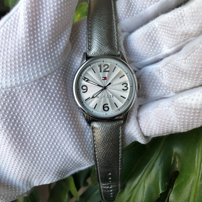 Reloj Tommy Hilfiger Mujer 2015 Guilloché Movado Plateado