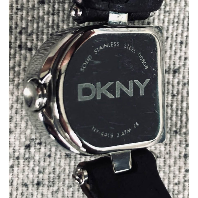 Reloj Dkny Ny4419 Mujer Caja Con Forma De Letra D