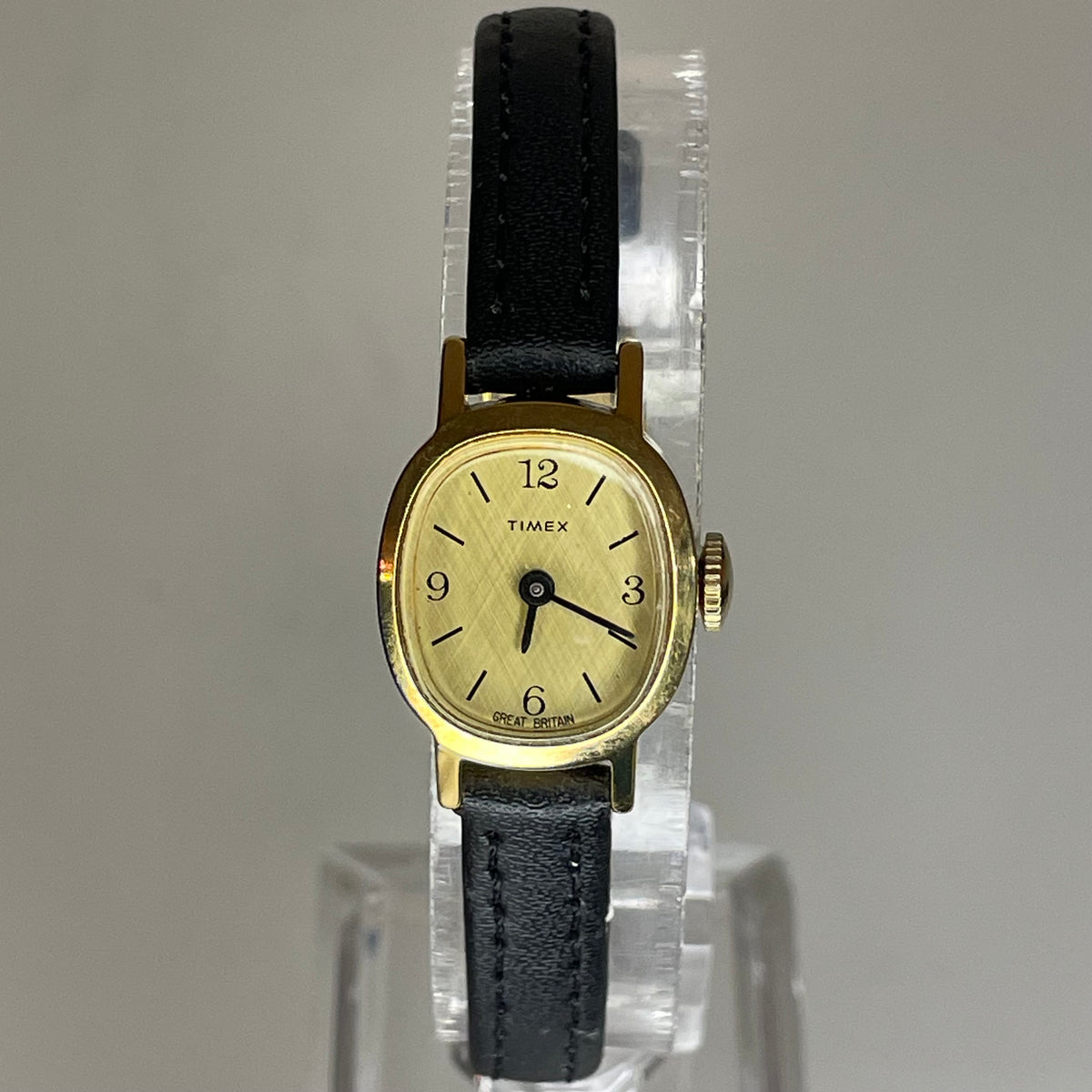 Reloj Timex A Cuerda GREAT BRITAIN Mujer Año 1975 Dial texturizado Funciona perfecto