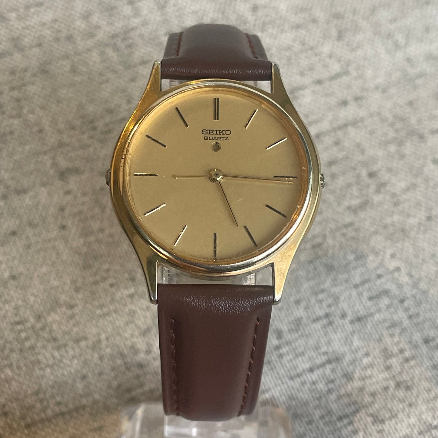 Reloj Seiko Hombre 1995 Quartz Alarm 37mm Doble Corona RARO LEER