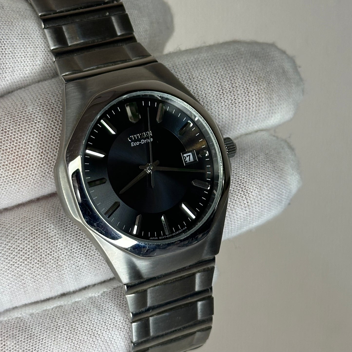 Citizen Eco-Drive E111 Caja Integrada SOLAR Año 2008 Muñeca grande