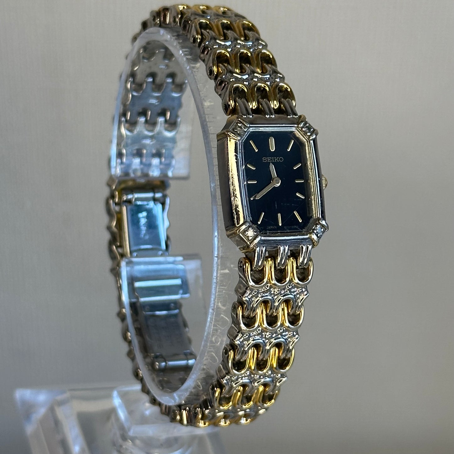 Reloj joya Seiko 1N00-0BK0 Diciembre 1991 Mixed Metal Oblong Octagonal RARO