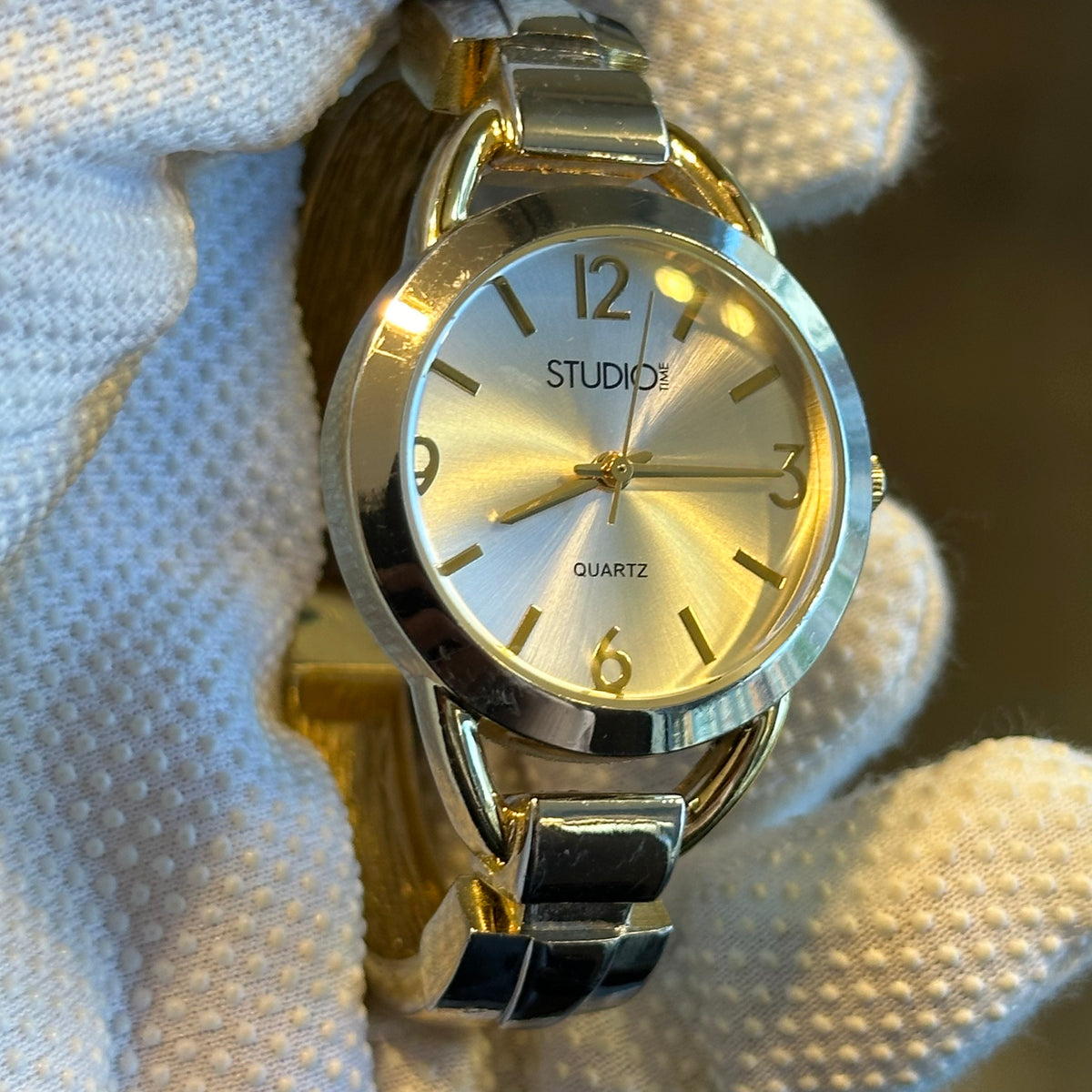 Reloj Joya Studio Time Mujer Bicolor Esfera satinada Año 2016 Impecable