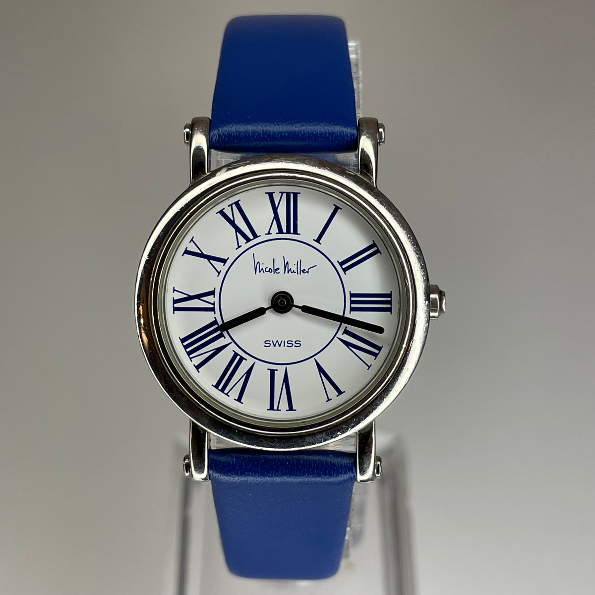 Reloj de mujer SUIZO Nicole Miller Time Flies Año 1993 Roman Blue Dial Inspiración neoclásica - fotografía 8