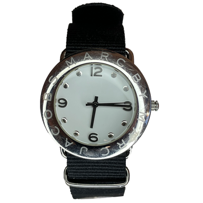Reloj Marc by Marc Jacobs Amy MBM1136 Pulsera negra de una pieza Año 2010 — frontal sin fondo