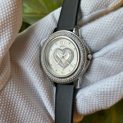 Reloj Brighton Carlsbad Mujer Grande / Corazón en Relieve y Cristales Año 2010 ÚNICO — IMG_0130.jpeg