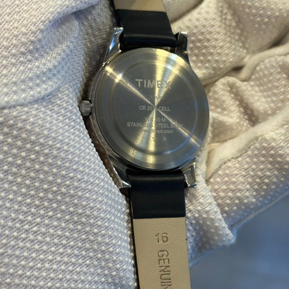 Reloj Timex Indiglo Hombre TwoTone Dial Gris y Doble Calendario Nov. de 2018 Impecable