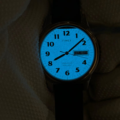 Reloj Timex Indiglo Hombre TwoTone Dial Gris y Doble Calendario Nov. de 2018 Impecable