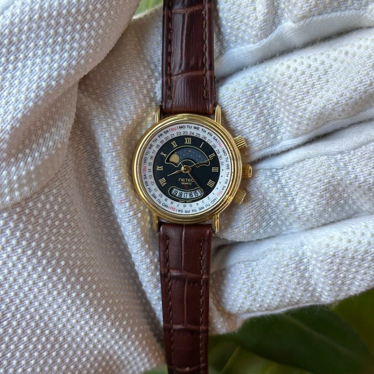 Reloj NETEC de mujer con calendario circular y motivo lunar Año 1990 - imagen 4