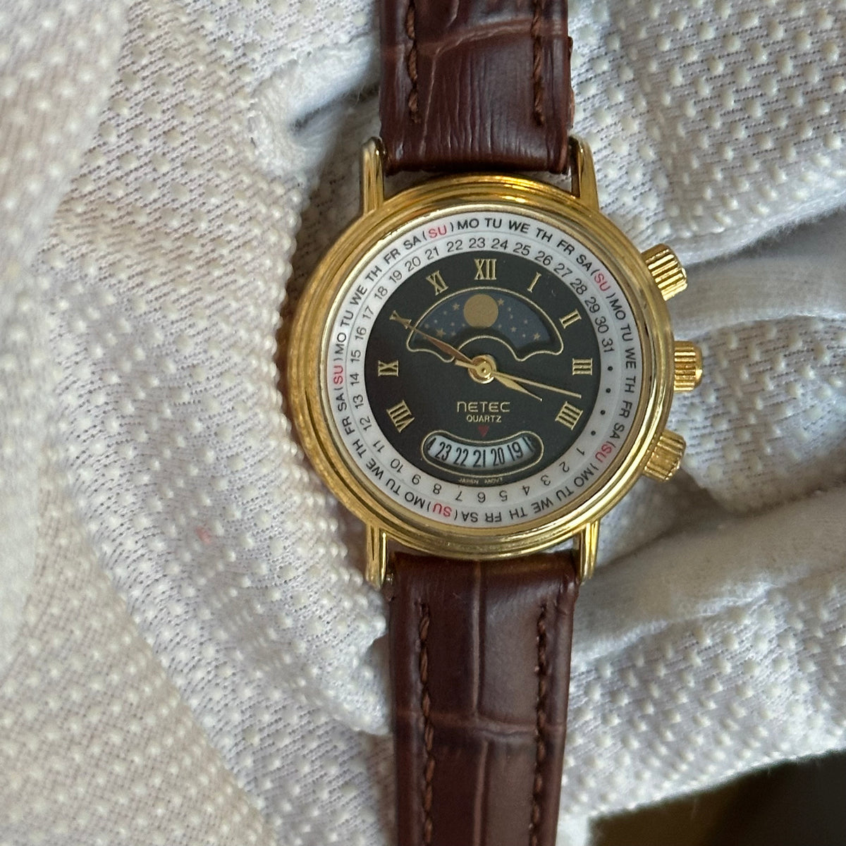 Reloj NETEC de mujer con calendario circular y motivo lunar Año 1990 - imagen 10