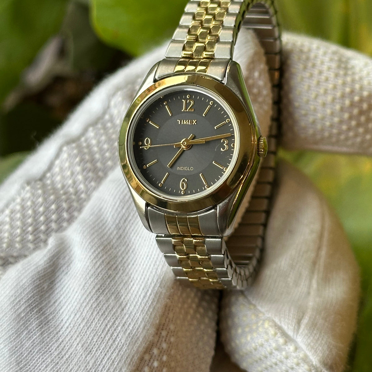 Timex Two-Tone Dial Dial Gris ILUMINADO Abril 2013 Impecable