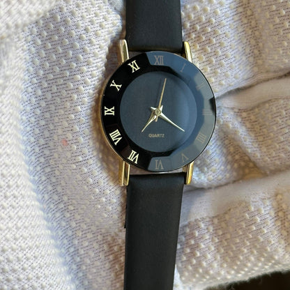 Accutime Negro Facetado y Romanos Dorados 2016 Impecable