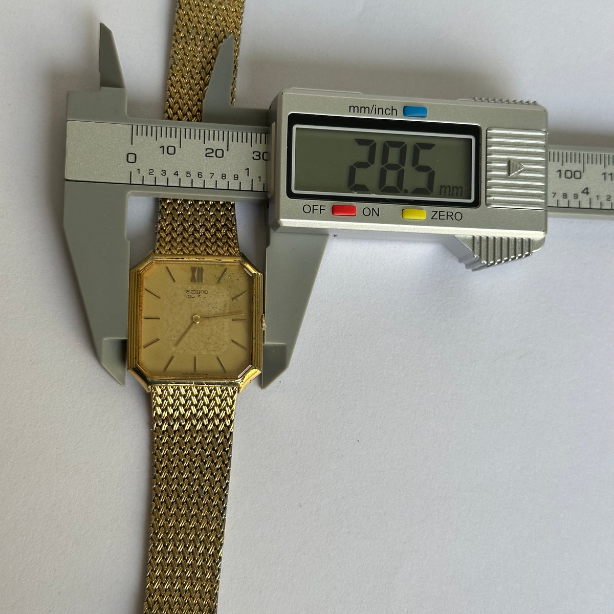 Seiko Unisex Quartz 5930-5209 Octogonal Dial mosaico Junio 1980 RARO