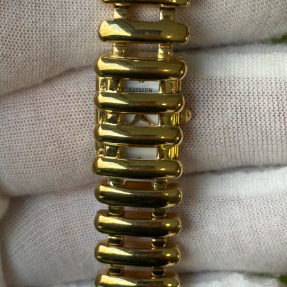 Citizen Mujer Elegance con Dial Oculto y Brazalete Dorado Abril de 1999 ÚNICO