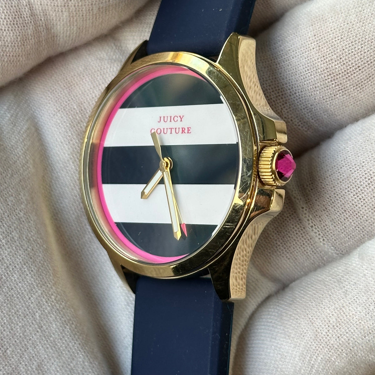 Juicy Couture Mujer Jetsetter Rayas marineras Tonos Fucsias Año 2014