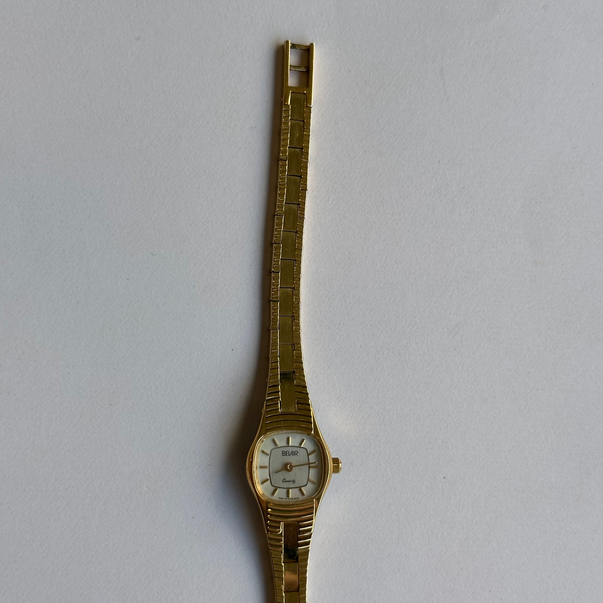 Belair Mujer A8014 Brazalete Dorado Integrado Año 1988 — IMG_2837.jpeg