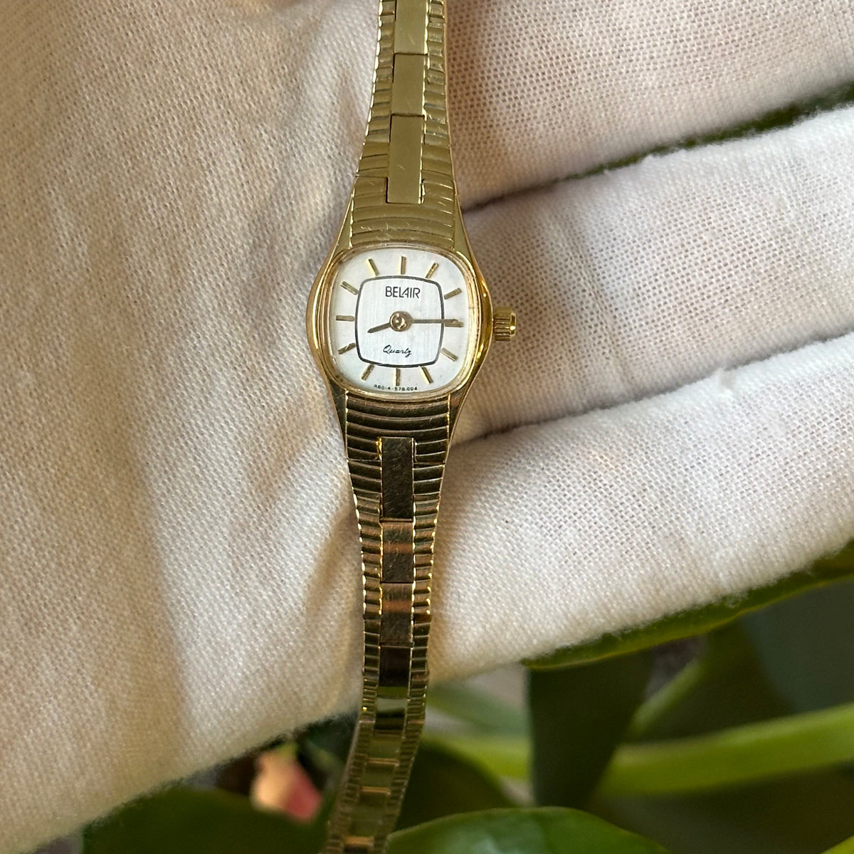 Belair Mujer A8014 Brazalete Dorado Integrado Año 1988 — IMG_2842.jpeg