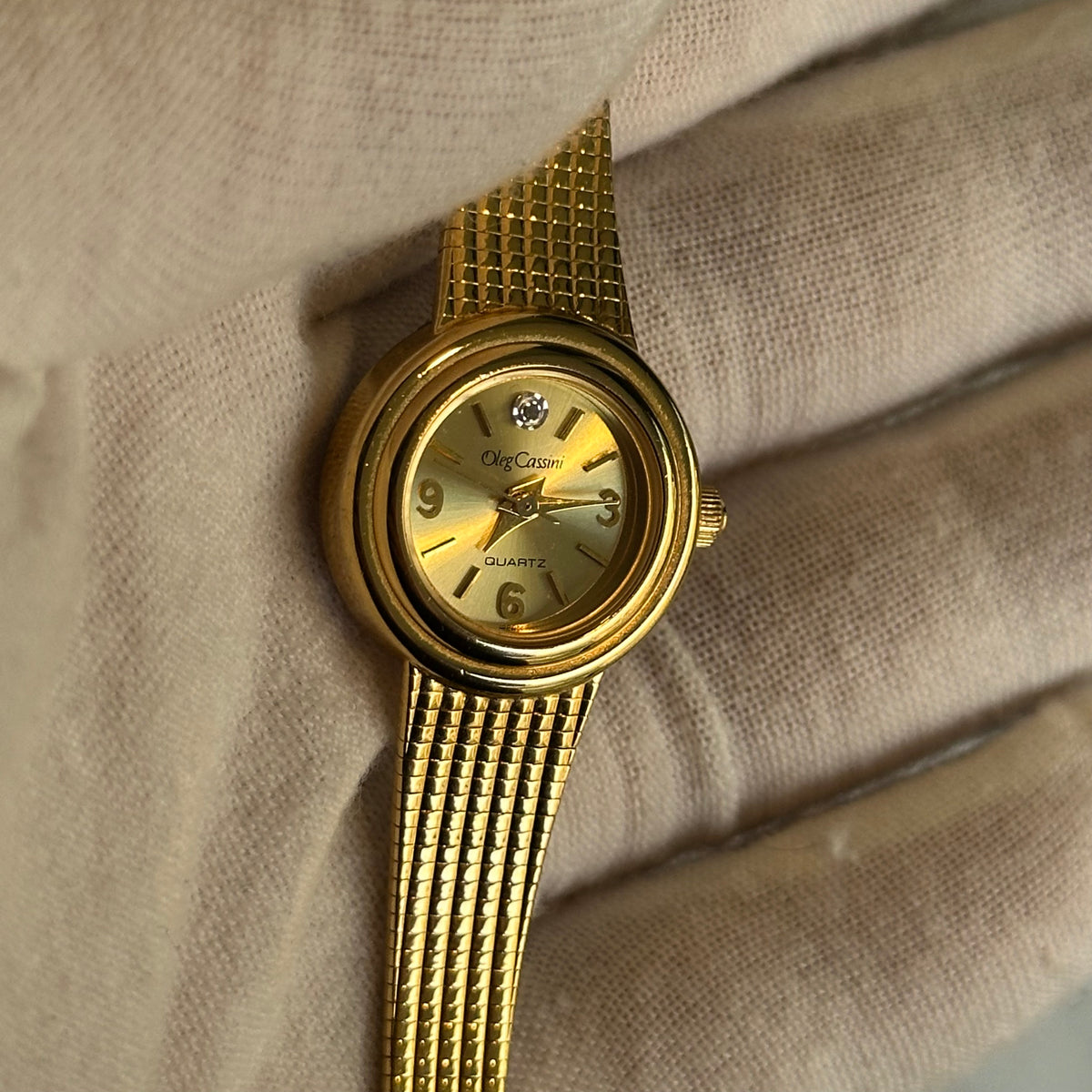 Oleg Cassini Mujer Dorado Sunburst Brazalete Tejido Año 1992 Impecable — IMG_2878.jpeg