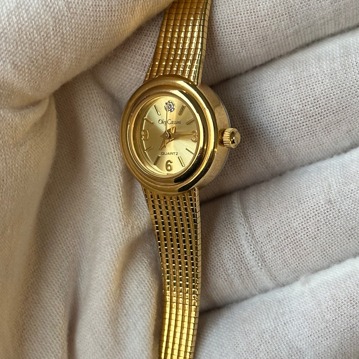 Oleg Cassini Mujer Dorado Sunburst Brazalete Tejido Año 1992 Impecable — IMG_2884.jpeg