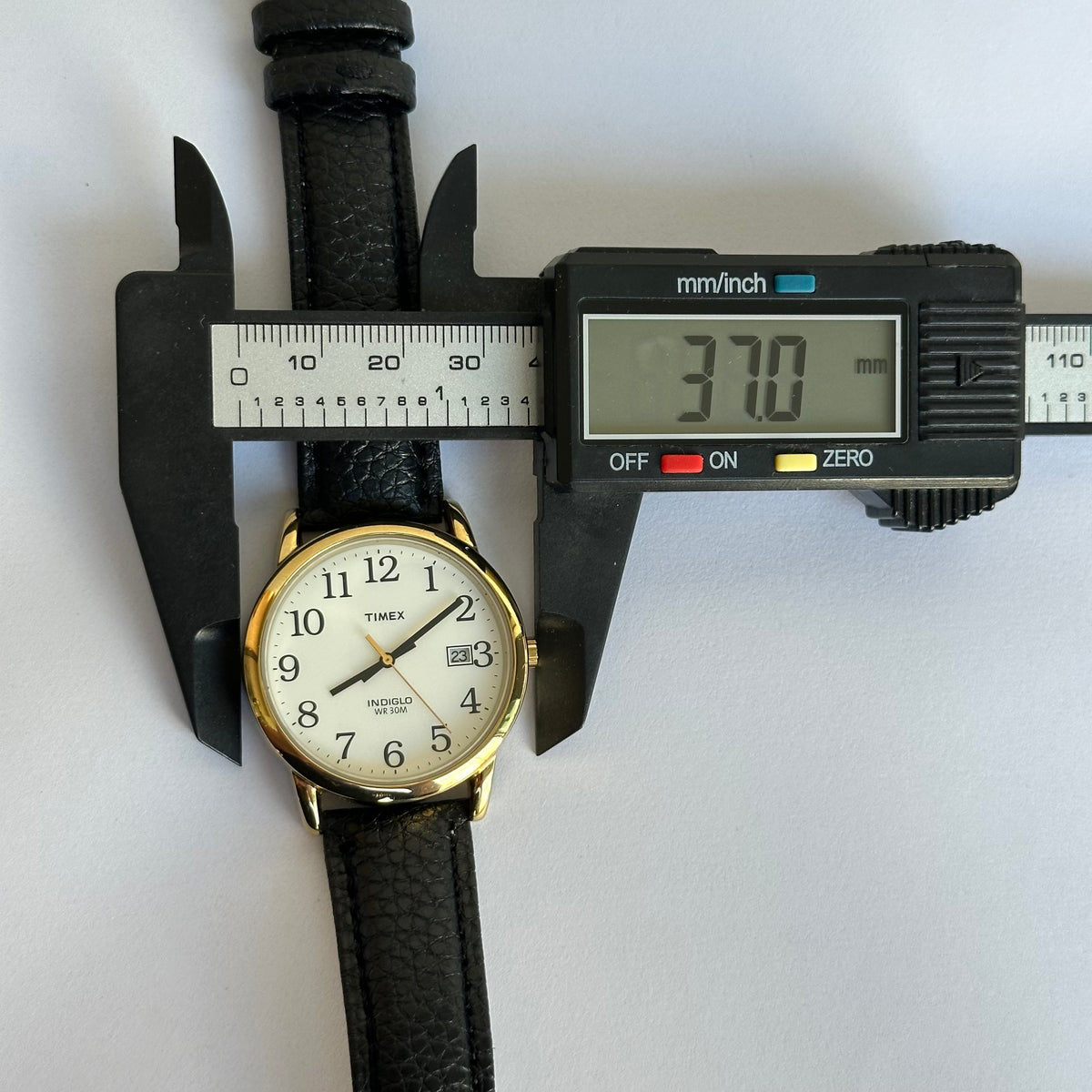 Timex Hombre Easy Reader Dorado Indiglo y Calendario Año 2007 Impecable — IMG_2930.jpeg