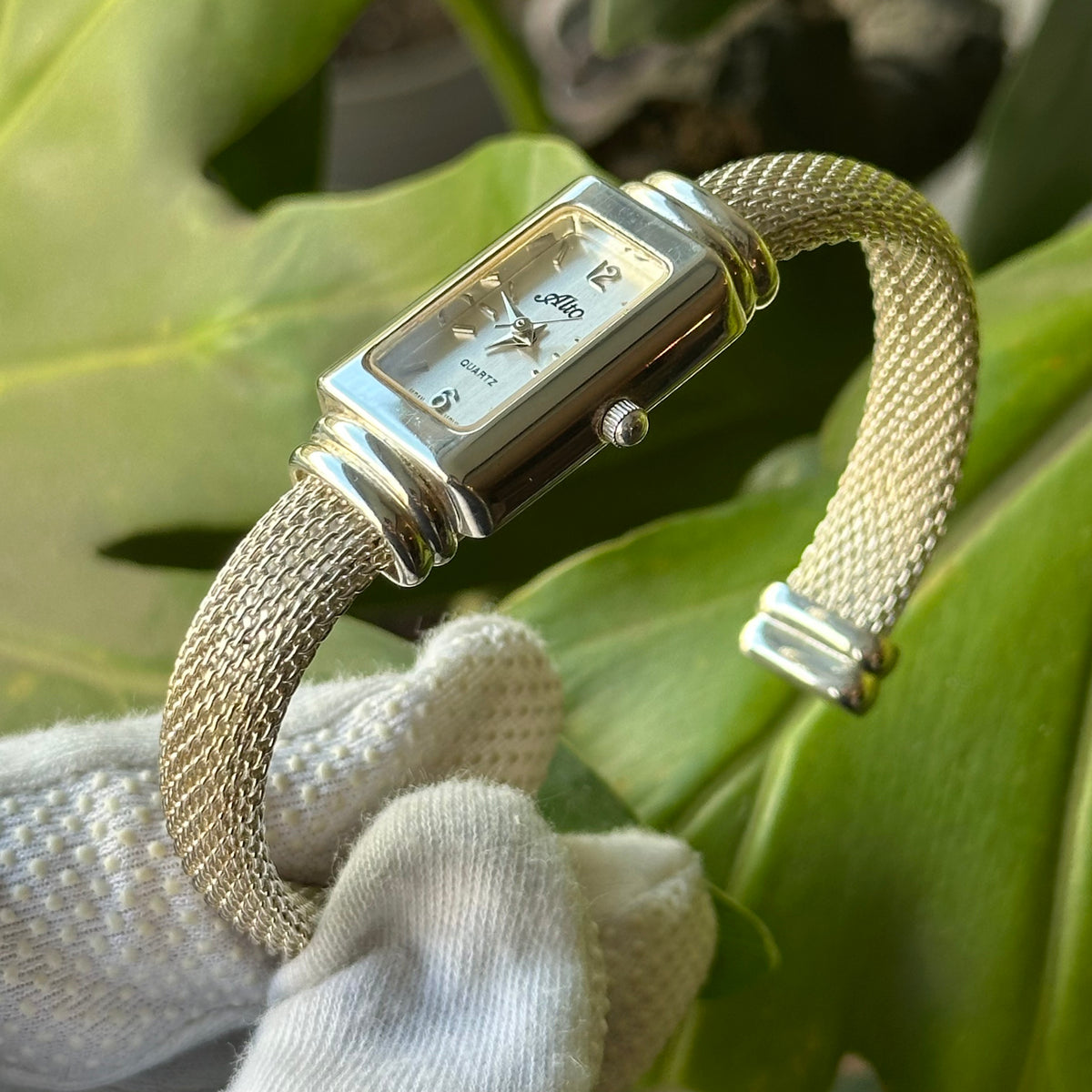 Alto Mujer ALT112 rectangular con brazalete de malla Año 1997 — IMG_3018.jpeg