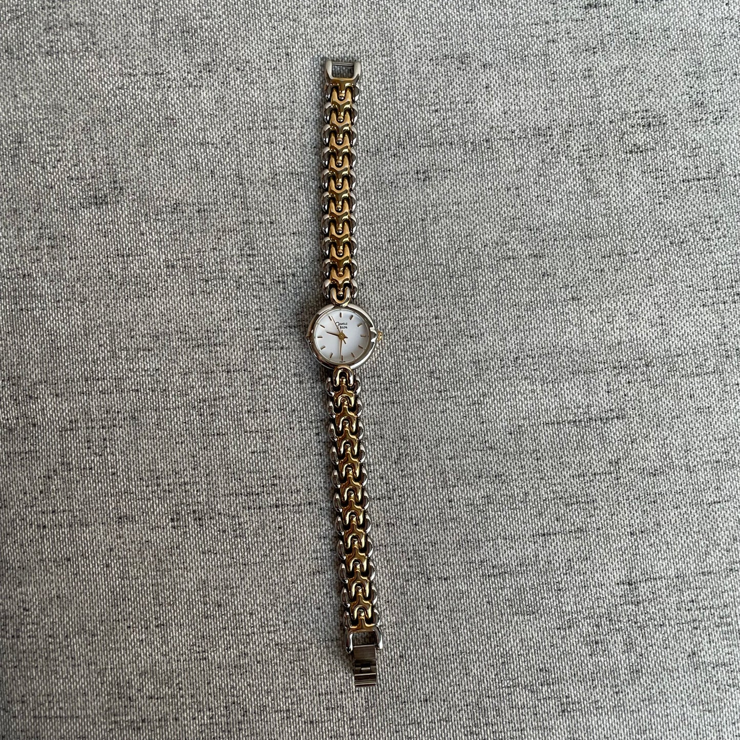 Reloj Joya Twotone Caravelle by Bulova Mujer 2000s