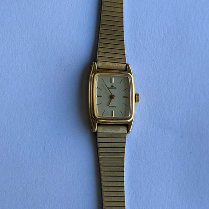 Lorus by SEIKO Mujer Rectangular Dorado Año 1986 — 1109-IMG_3705.jpeg