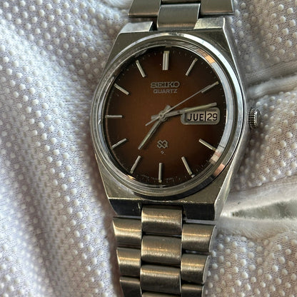 Seiko SQ Hombre Dial Café Degradado Pulsera Original Octubre 1977 — 1112-IMG_3807.jpeg