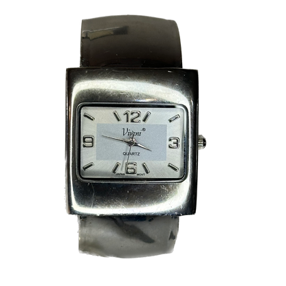 Reloj Vivani Cuff Rectangular de Acero | Estética Y2K | Año 2003