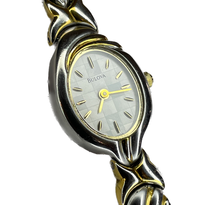 Reloj Joya Bulova Mujer Ovalado Bicolor Años 2000 Art Nouveau