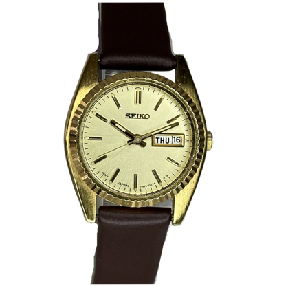 Reloj Seiko Mujer 7N83-004A Day-Date Champagne | Septiembre de 1990 | 25 mm