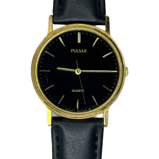 Reloj Pulsar by SEIKO Quartz Black Dial Marzo de 1995 – 33 mm Dorado