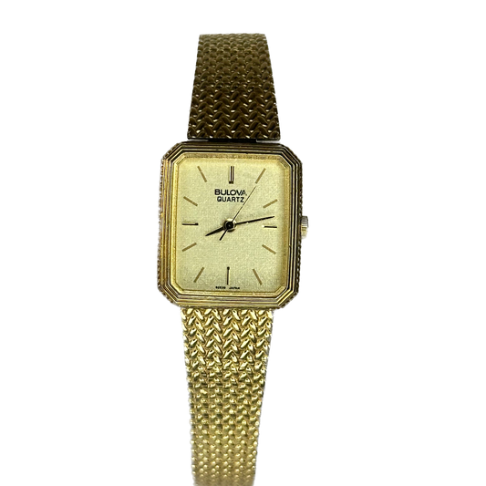 Reloj Bulova Quartz Rectangular Dorado Año 1983 Brazalete Integrado Original