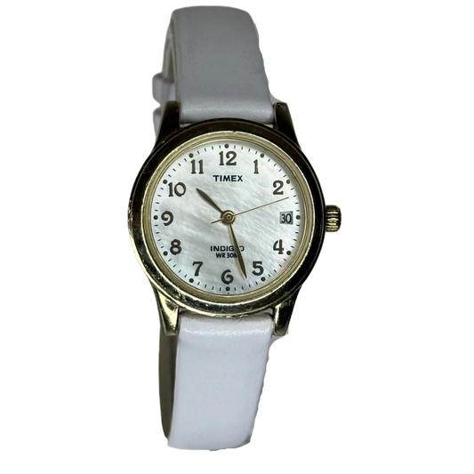Reloj Timex Indiglo Mother of Pearl WR30M Agosto 2009 Cuarzo 27 mm