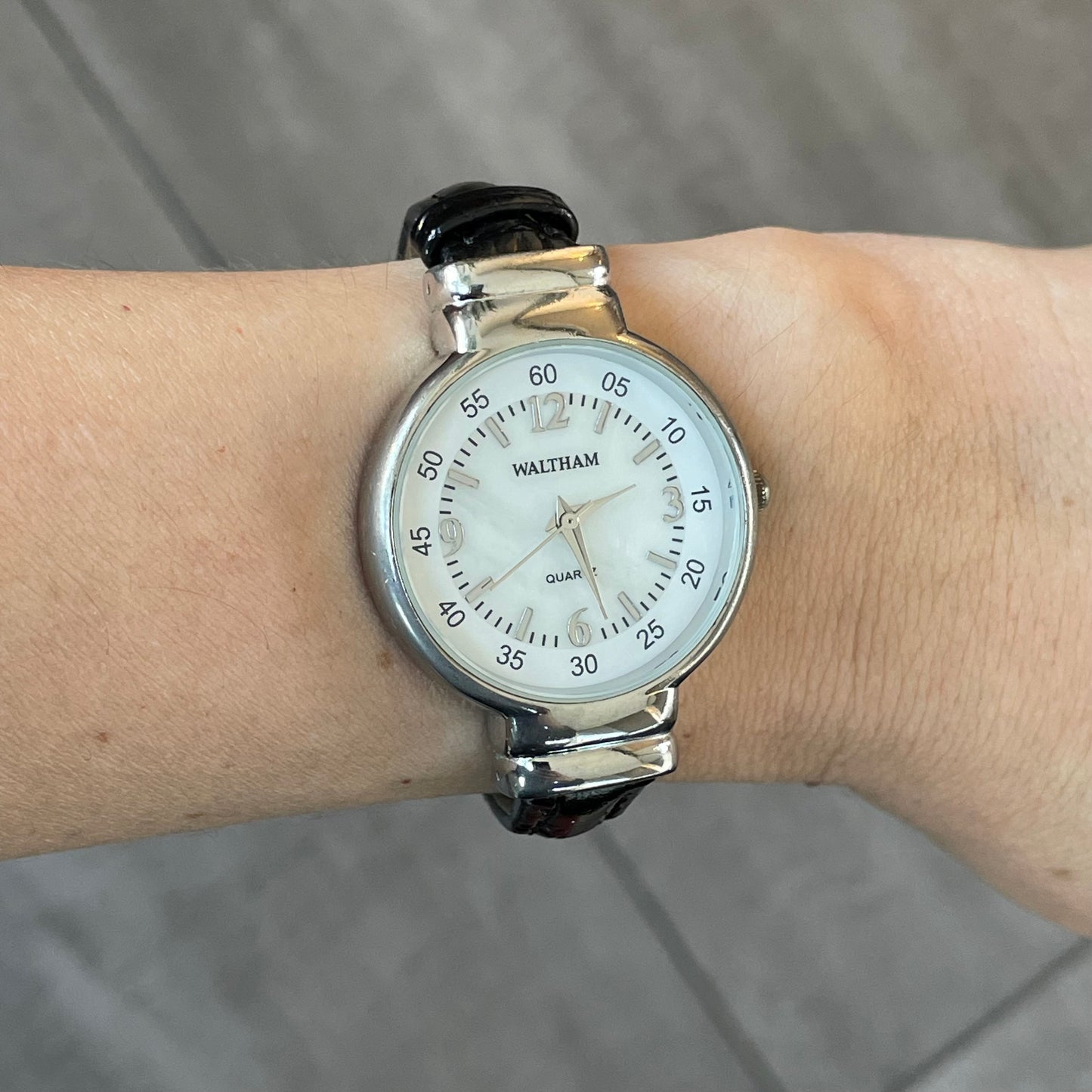Reloj Waltham Mujer Cuarzo Nacarado 2000s único