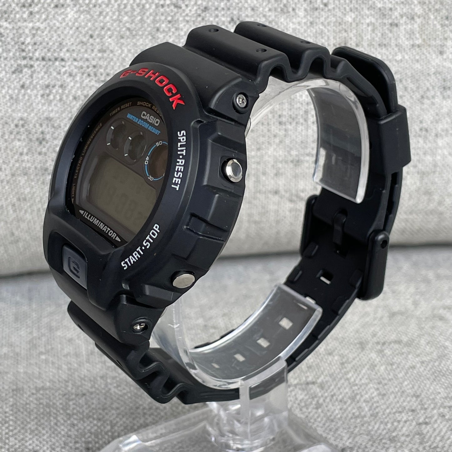 Reloj CASIO G-Shock 200M Illuminator DW-6900 Años 2000