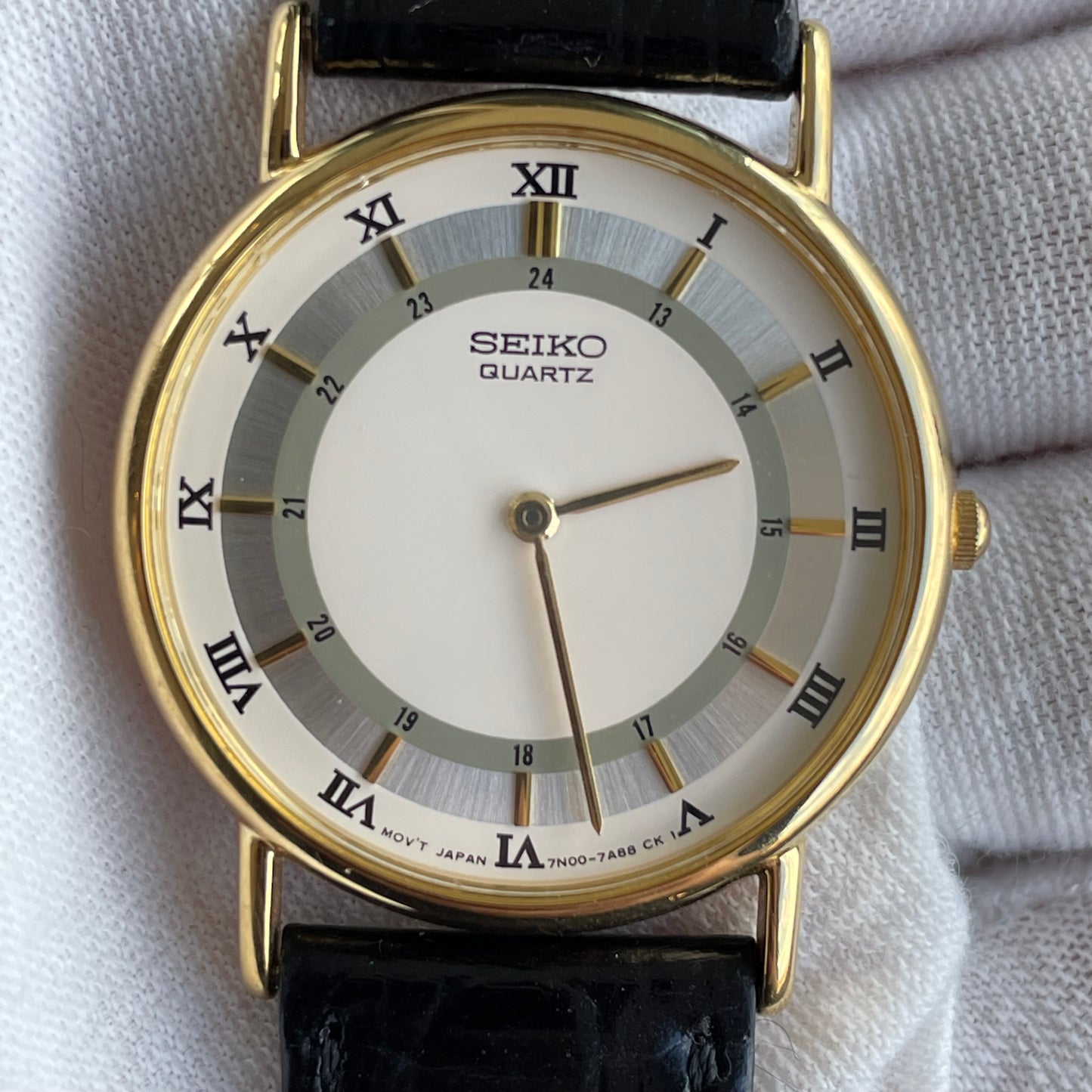 Reloj Seiko Hombre Agosto 1992 Romano Minimalista ESCASO