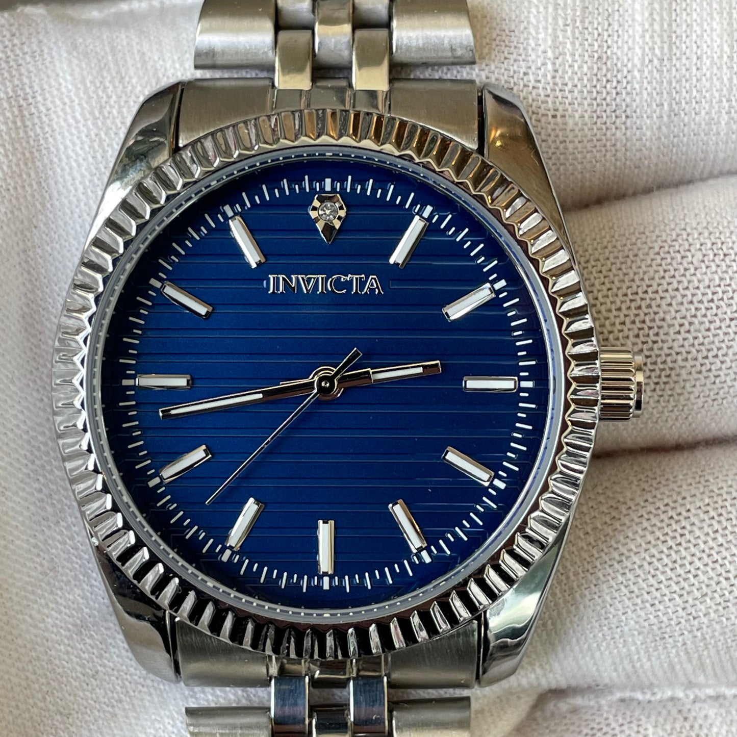 Reloj Invicta NUEVO Hombre Año 2018 Cara Azul Bisel Relieve