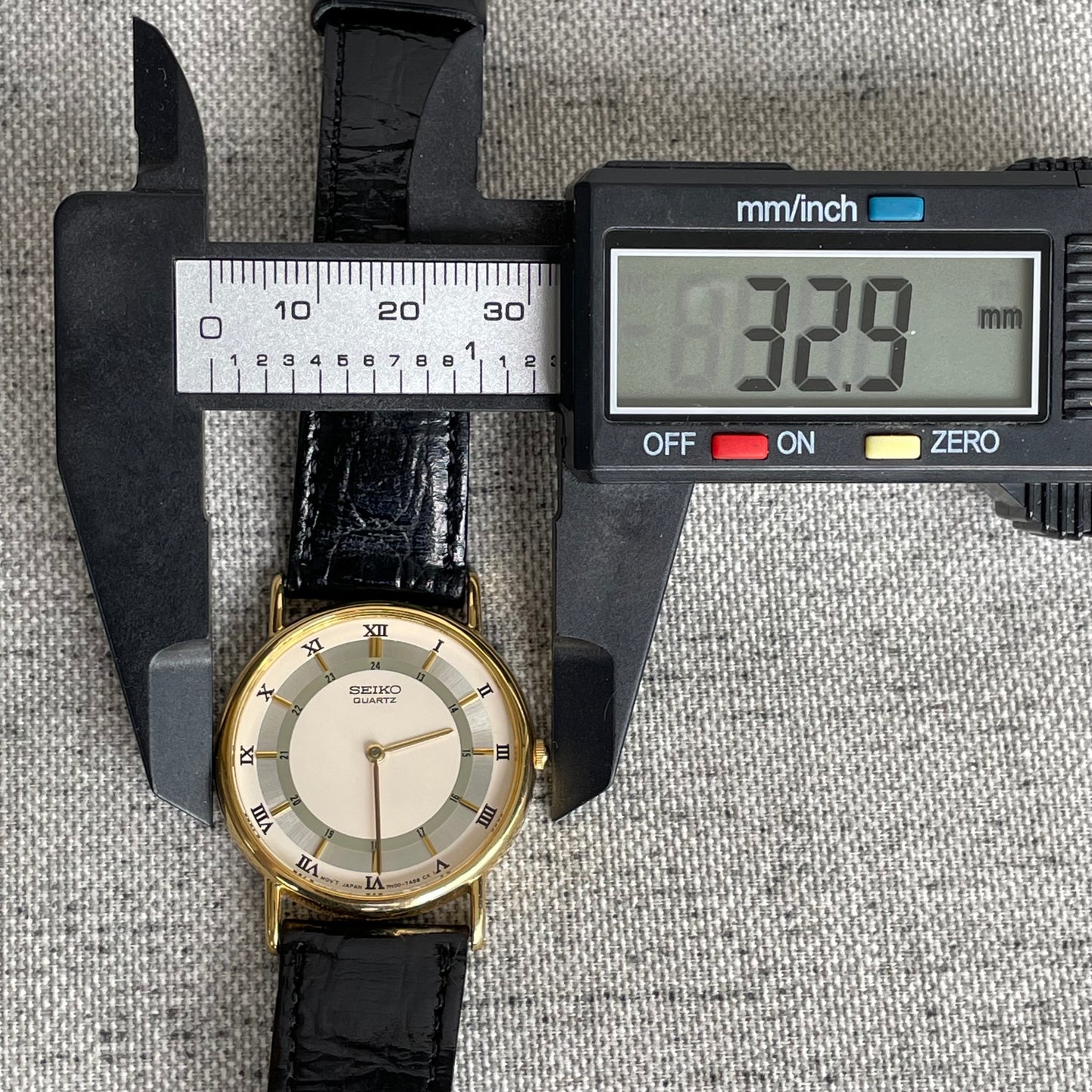 Reloj Seiko Hombre Agosto 1992 Romano Minimalista ESCASO