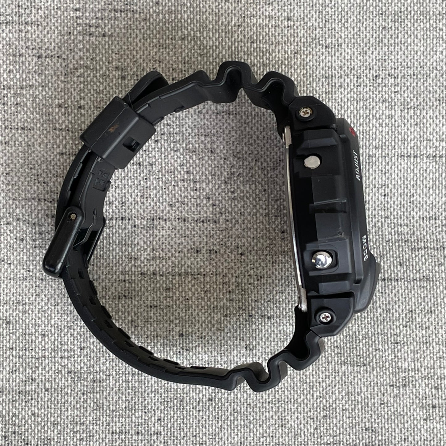 Reloj CASIO G-Shock 200M Illuminator DW-6900 Años 2000