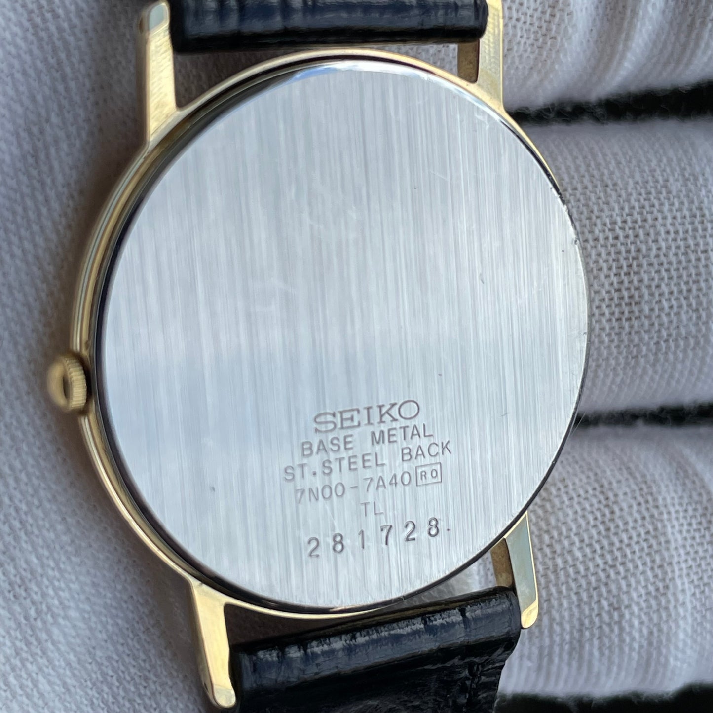 Reloj Seiko Hombre Agosto 1992 Romano Minimalista ESCASO