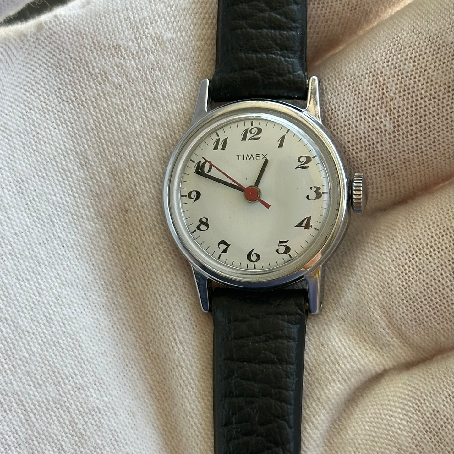 Reloj Timex Mujer A Cuerda Años 70s Vintage 27mm Escaso