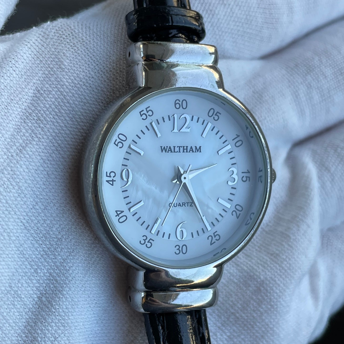 Reloj Waltham Mujer Cuarzo Nacarado 2000s único