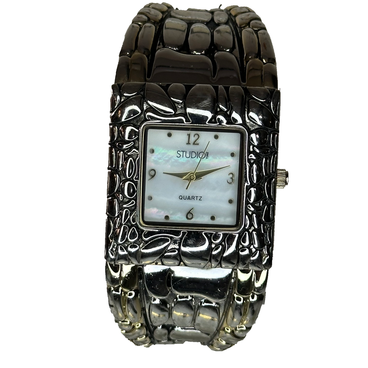 Reloj Studio Time, SKU 896, vista frontal sin fondo